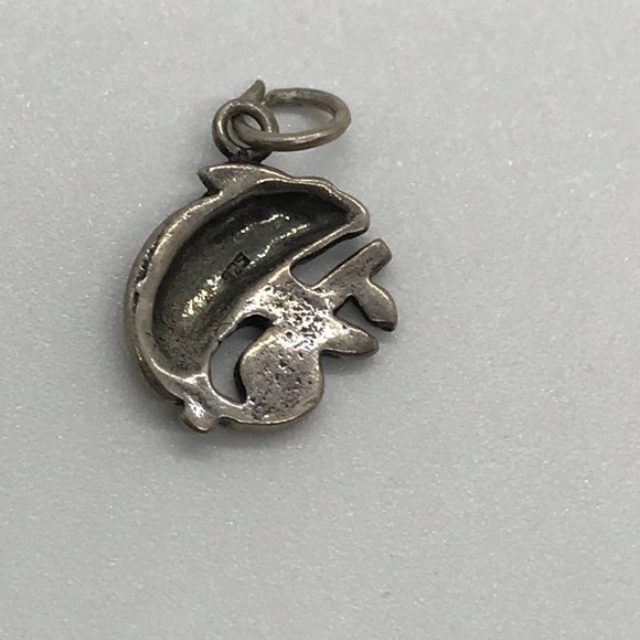 Silver Lizard/Gecko Pendant - Picture 3 of 3